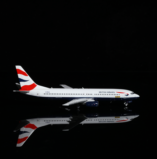 ARD4BA121 | ARD Models 1:400 | Boeing 737-800 British Airways G-OXLA