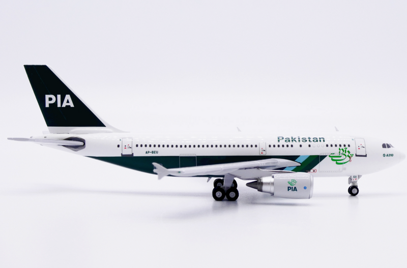 XX40447 | JC Wings 1:400  | Airbus A310‑300 PIA Pakistan International Airlines AP-BEU 90s Sports Livery | is due June 2026