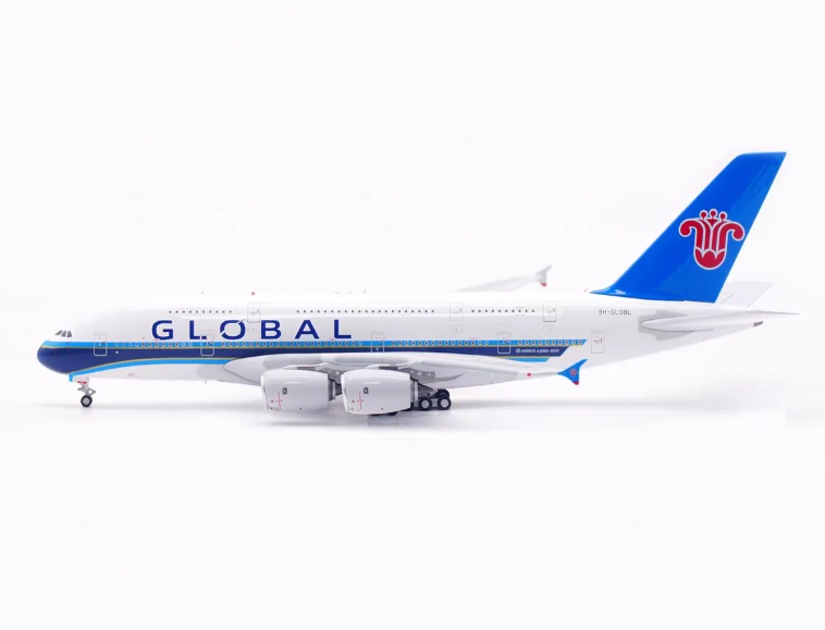 AV4362 | Aviation 400 | Airbus A380-841 Global Airlines 9H-GLOBL with metal stand