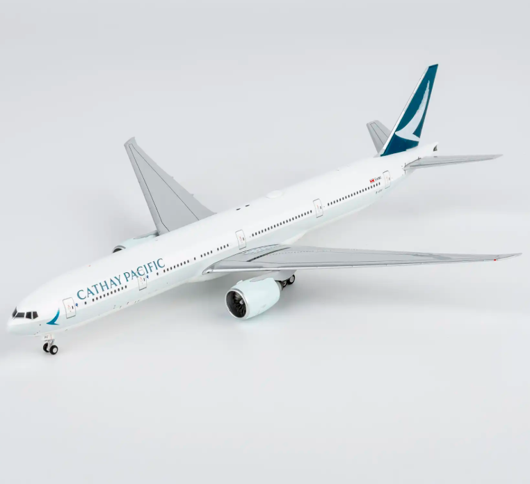 NG73099 | NG Models 1:400 | Boeing 777‑300ER Cathay Pacific B-KPF Ultimate with stand