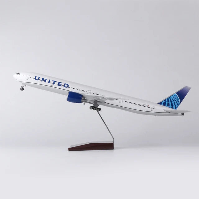 DMUB777 | Desktop Models 1:160 | Boeing 777, United 'new colours' LED light up