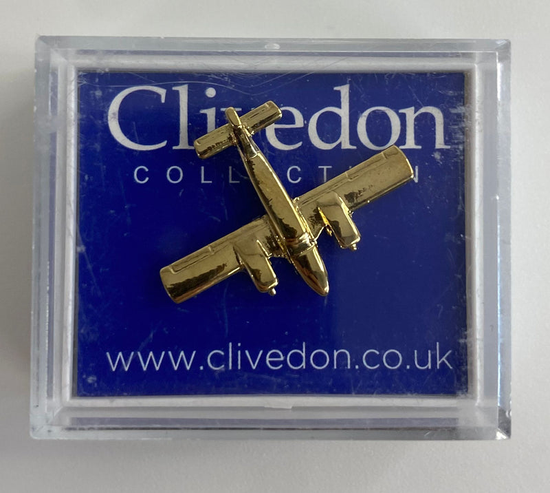 CL071 | Clivedon Collection Pin Badges | Piper Seneca 22ct Gold plated pin badge