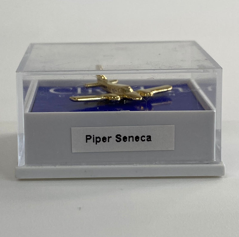 CL071 | Clivedon Collection Pin Badges | Piper Seneca 22ct Gold plated pin badge