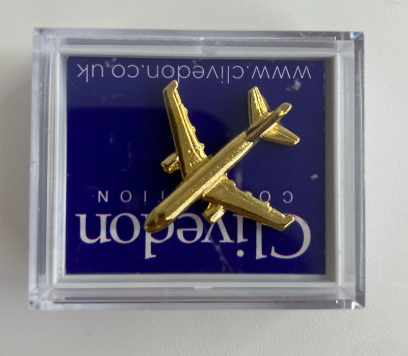 CL001 | Clivedon Collection Pin Badges | Airbus A319 22ct Gold plated pin badge