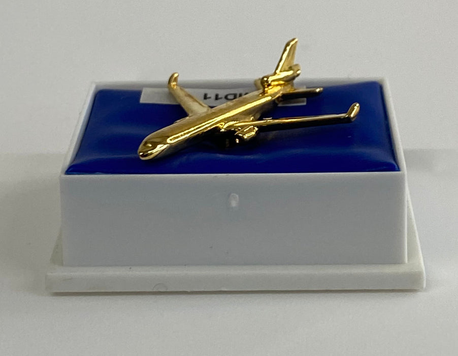 CL411 | Clivedon Collection Pin Badges | McDonnell Douglas MD-11 22ct Gold Plated Pin Badge