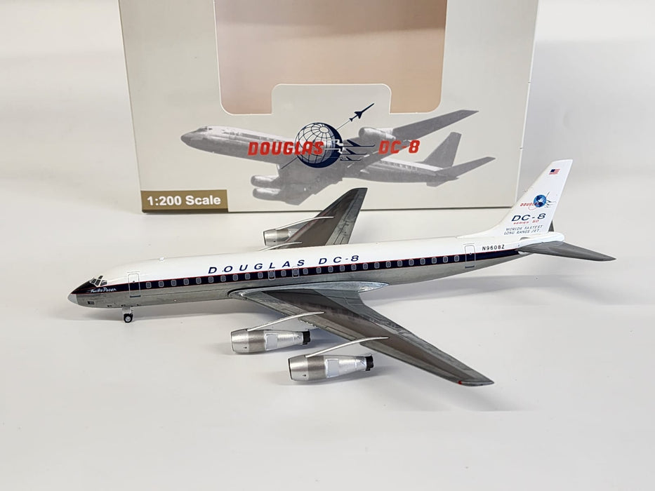 AC211164 | Aero Classics 200 1:200 | Douglas DC-8 Pacific Pacer N9608Z