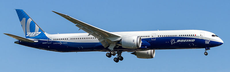 AV4229 | Aviation 400 1:400 | Boeing 787-10 Dreamliner N528ZC detachable gear