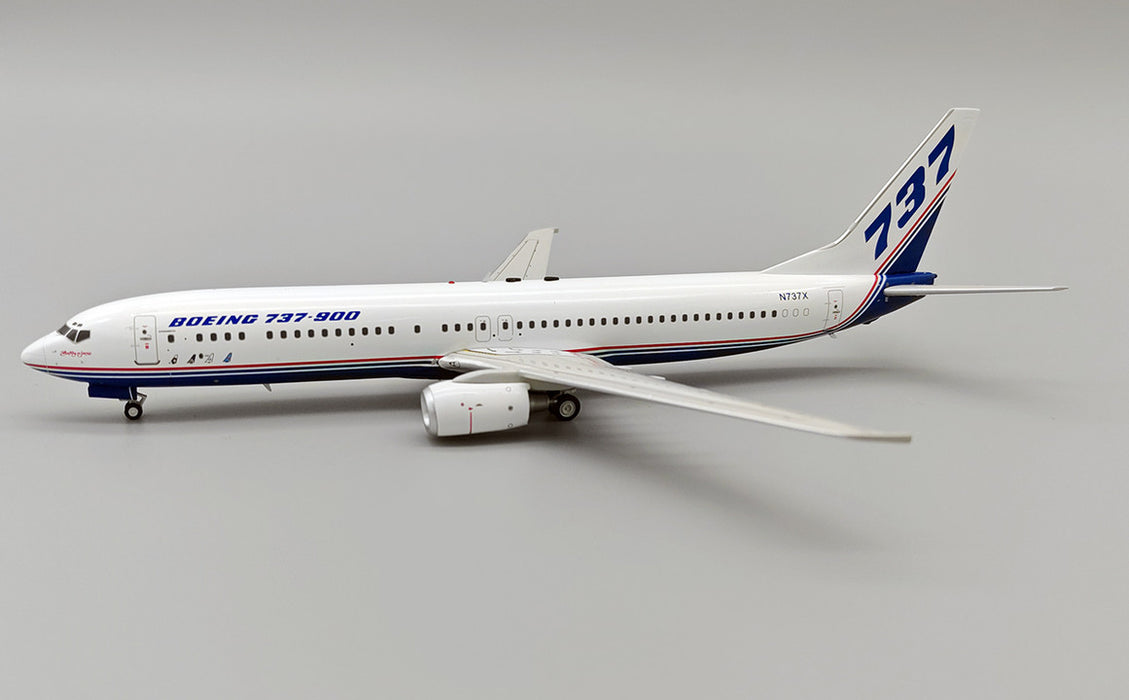 IF739737X | InFlight200 1:200 | Boeing 737-990 N737X with stand