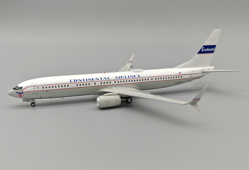 IF739CO0224 | InFlight200 1:200 | Boeing 737-924ER United in Continental Airlines scheme N75435 (with stand)