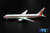 PT-400-027 | Patriot Models 1:400 | Boeing 767-32(K)ER Belarus VIP Jet EW-001PB