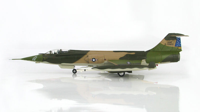 HA1041 | Hobby Master Military 1:72 | F-104C Starfighter 57-0923, 'Hellooo Dolly', Udorn AB, 1966