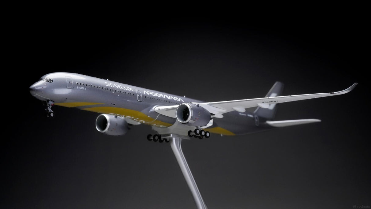 NG57045 | NG Models 1:400 | Airbus A350‑1000 Starlux Airlines B-58553 Airsorayama Silver Luxurious packaging) (with stand)