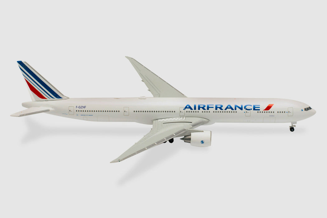 535618-001 | Herpa Wings 1:500 | Boeing 777-300ER Air France F-GZNF Dunkerque