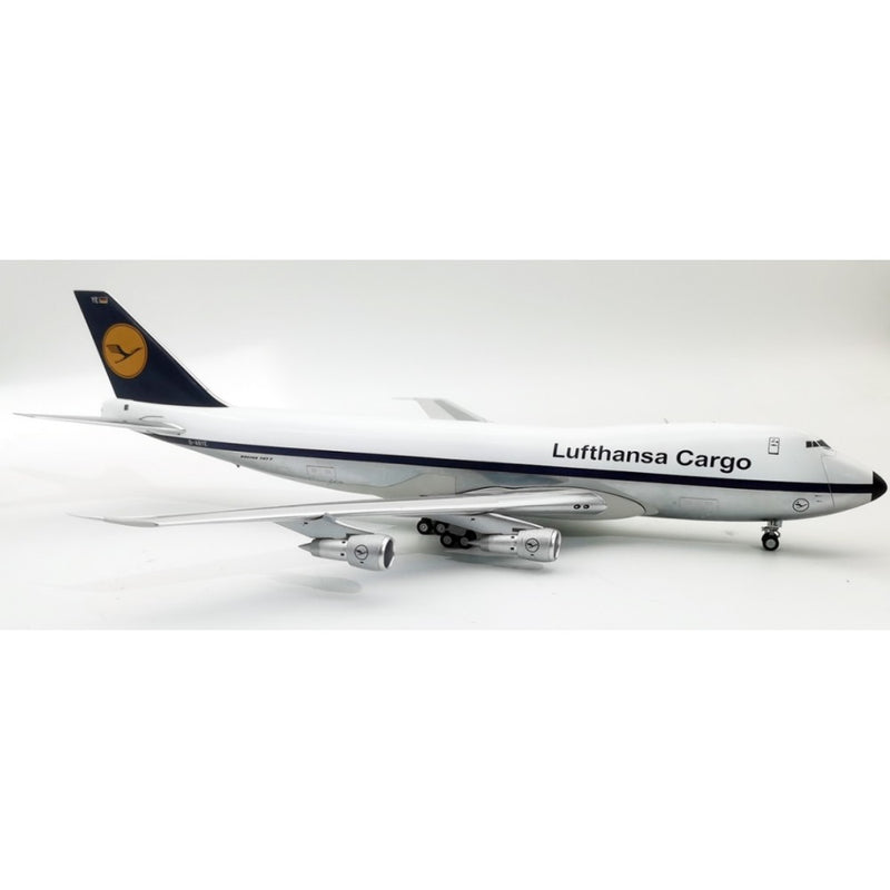 JF-747-2-024P | JFox Models 1:200 | Boeing 747-200 Lufthansa Cargo D-ABYE (polished with stand)