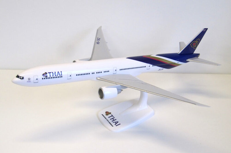 PP-223731 | PPC Models 1:200 | Boeing 777-300ER Thai Airways HS-TKZ (plastic push fit)