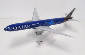 PPC Models 1:200 die-cast metal Boeing 777-300ER Qatar Airways model aircraft.