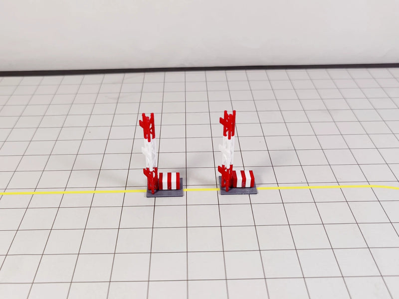 AG-ILSTOWERS | AvGeek Models 1:200 | 2x Red & White ILS ANTENNA TOWERS Aircraft Building Scenery Models 1:200 Scale
