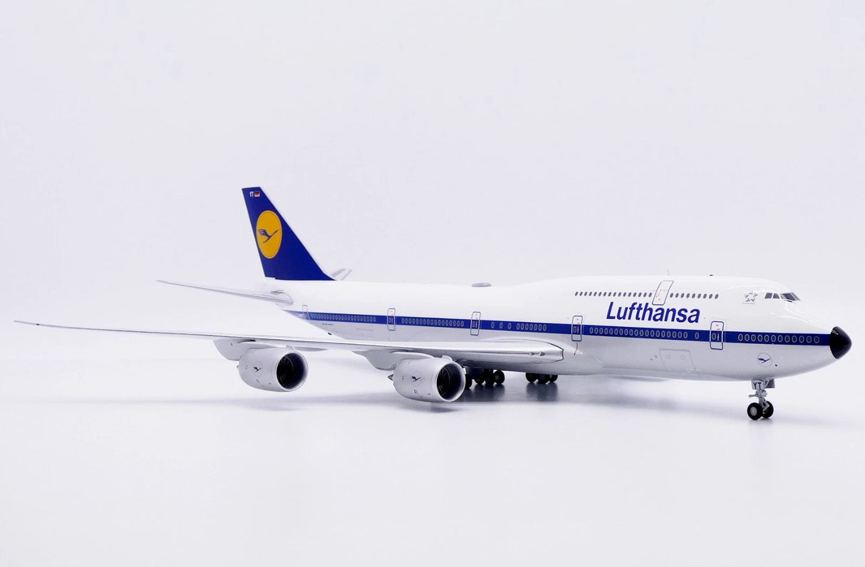 XX20454 | JC Wings 1:200 | Boeing 747-8 Lufthansa Retro Reg D-ABYT