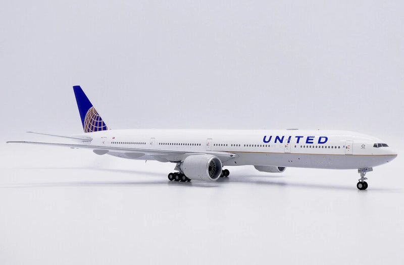 XX20422 | JC Wings 1:200 | Boeing 777-300ER United Airlines OC N2534U