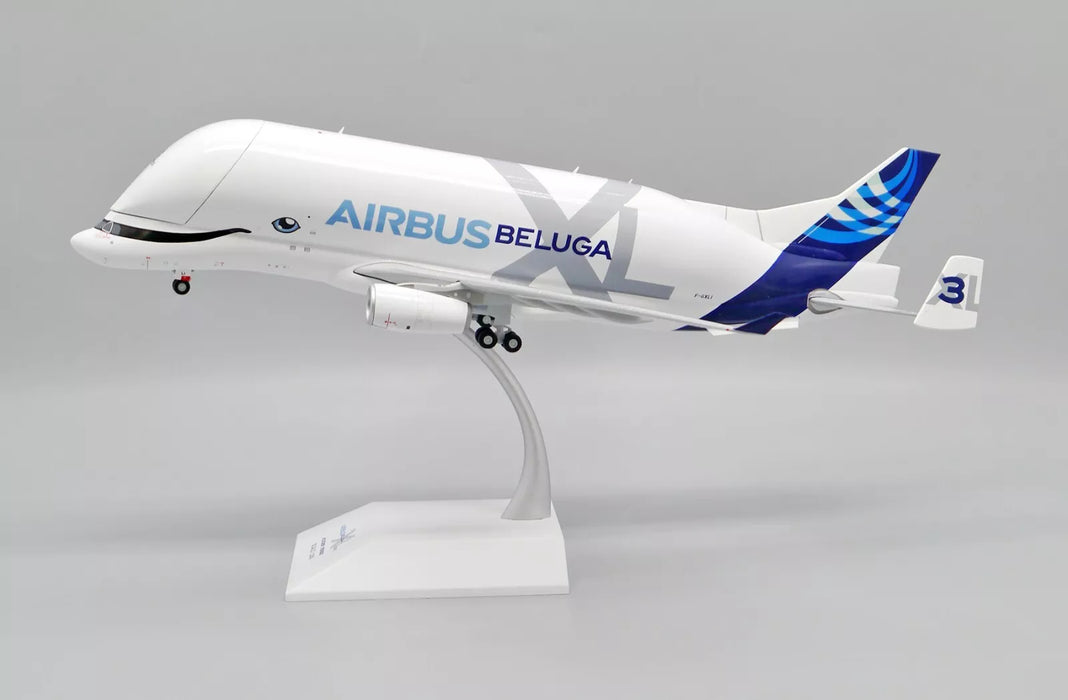 LH2334C | JC Wings 1:200 | Airbus A330-700L Airbus Transport International Beluga XL Reg F-GXLI Interactive Series