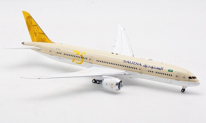 IF789SV1221 | InFlight200 1:200 | Boeing 787-9 Saudia HZ-ARE (with stand)