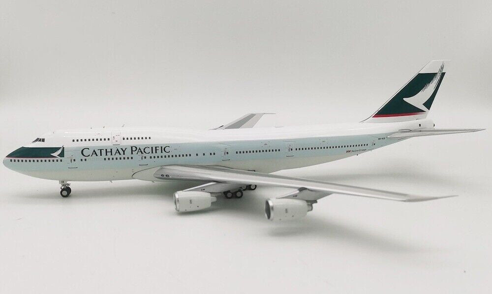 WB-747-3-006 | WB Models 1:200 | Boeing 747-300 cathay Pacific VR-HIK (with stand)