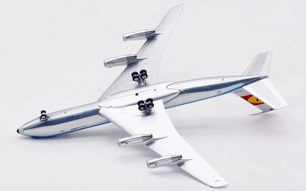 B-707-AIRPORT-55-P | Blue Box 1:200 | Boeing 707-300, Trans Global Airlines N324F