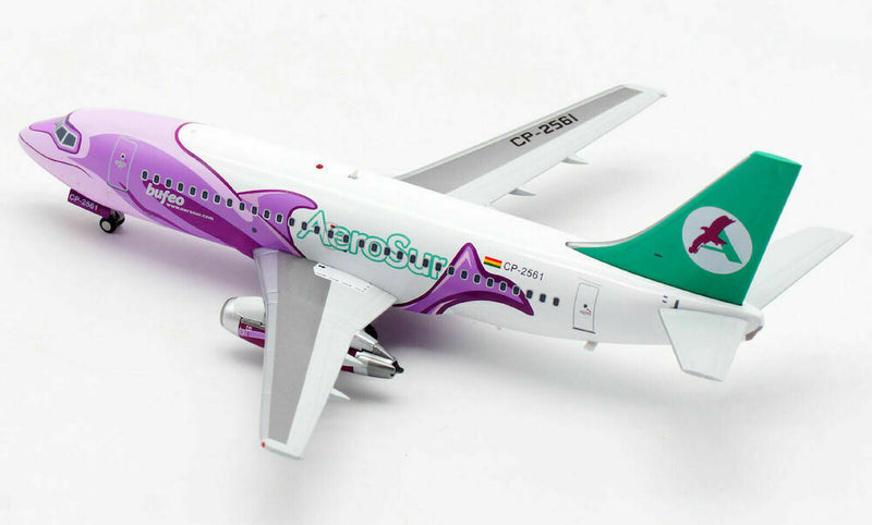 EAV2561 | El Aviador 1:200 | Boeing 737-200 Bufeo CP-2561 (with stand)