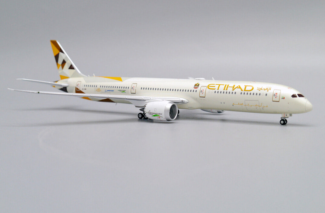 JC4904 | JC Wings 1:400 | Boeing 787-10 ETIHAD AIRWAYS REG: A6-BMI