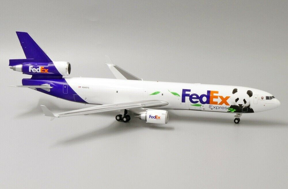 JC2284 | JC Wings 1:200 | FEDEX McDonnell Douglas MD-11 PANDA EXPRESS NO.3 REG: N585FE (with stand)