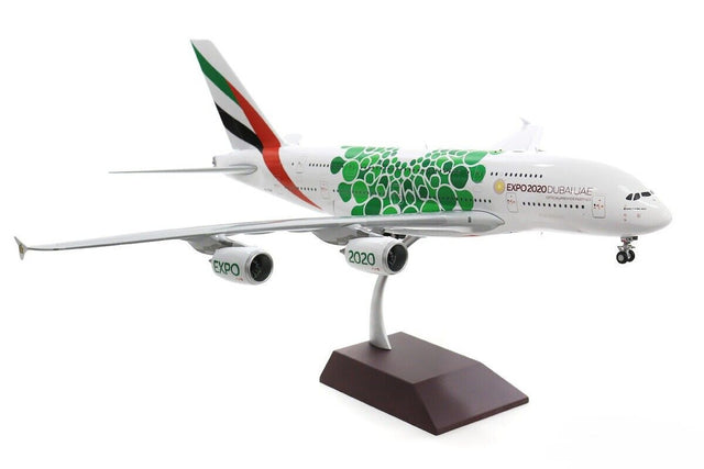 G2UAE774 | Gemini200 1:200 | Airbus A380 Emirates A6-EEW,'Green Expo 2020' (with stand)