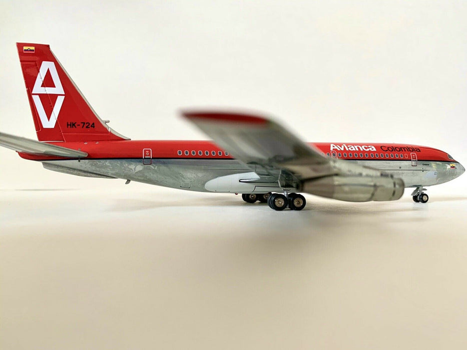 AC219905 | Aero Classics 200 1:200 | Boeing 720B Avianca Colombia HK-726