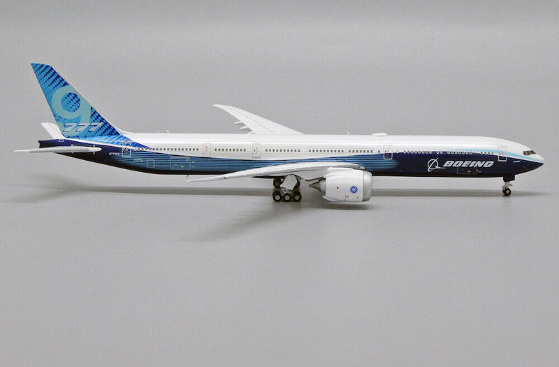 LH4161 | JC Wings 1:400 | Boeing 777-9 House Colours N779XX (unfolded version)