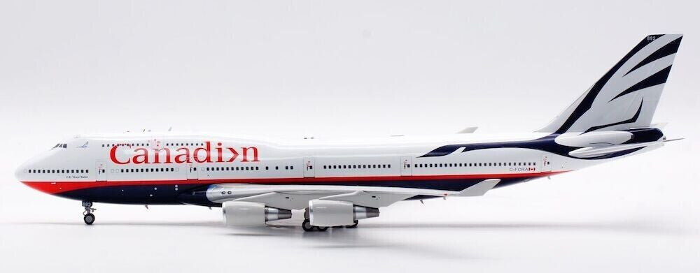 B-744-FCRA | Blue Box 1:200 | Boeing 747-475 Canadian Airlines C-FCRA GOOSE  SCHEME (with stand)