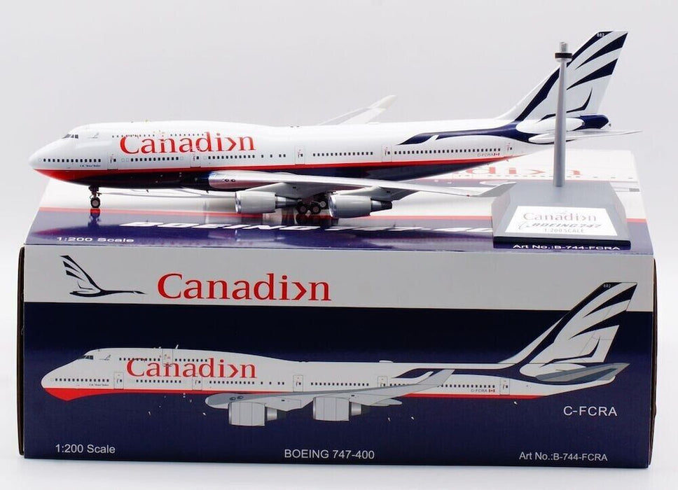 B-744-FCRA | Blue Box 1:200 | Boeing 747-475 Canadian Airlines C-FCRA GOOSE  SCHEME (with stand)