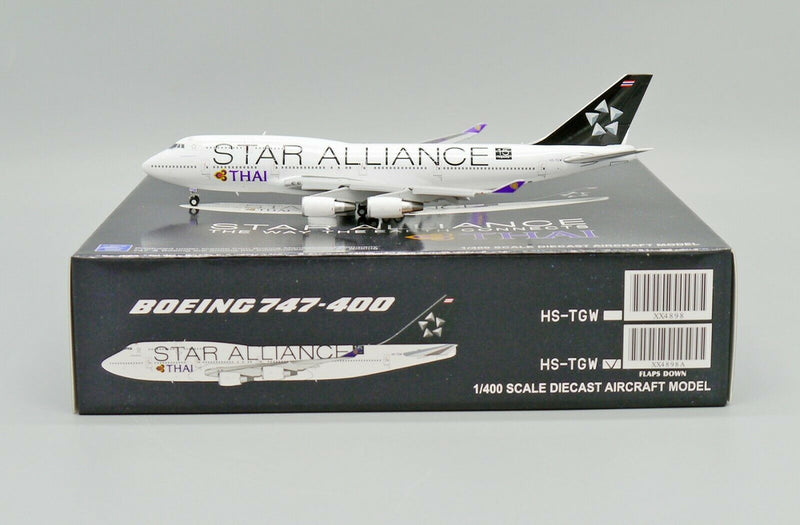 XX4898A | JC Wings 1:400 | Boeing 747-400 Thai HS-TGW, 'Star Alliance' (flaps down)