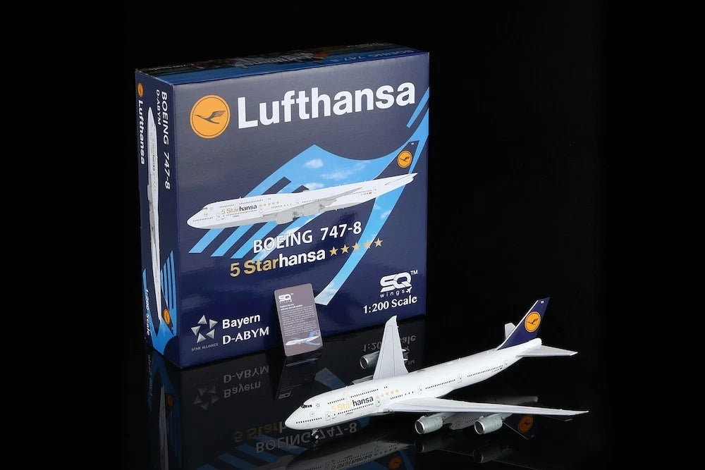 L2110 | SQ Wings 1:200 | Boeing 747-8 Lufthansa 5-starHansa D-ABYM 'with stand'