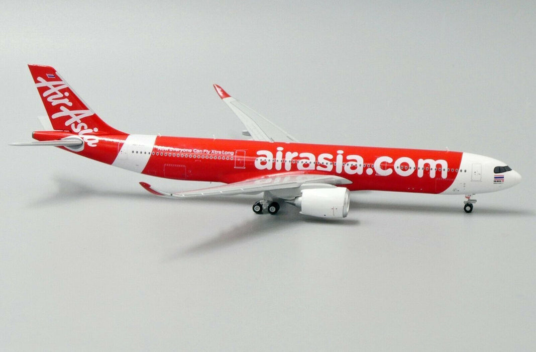 XX4211 | JC Wings 1:400 | Thai AirAsia X Airbus A330-900NEO Reg: HS-XJB With Antenna