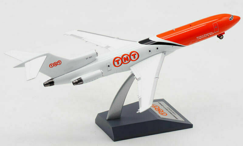 IF722TNT0320 | InFlight200 1:200 | Boeing 727-200 TNT OY-SES (with stand)