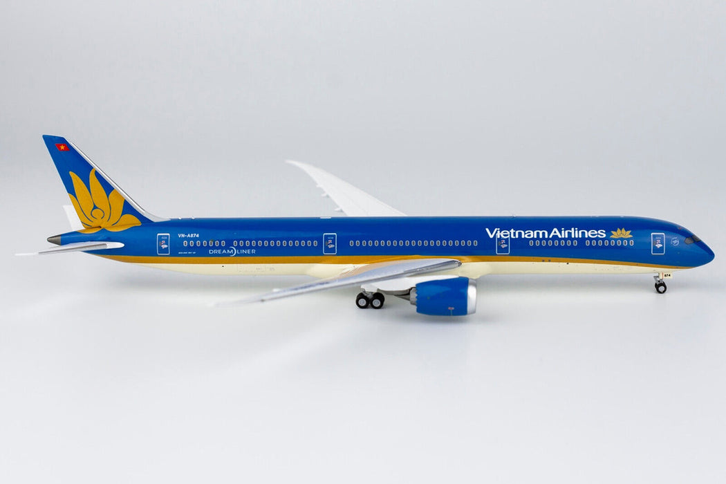 NG56012 | NG Models 1:400 | Boeing 787-10 Vietnam Airlines VN-A874