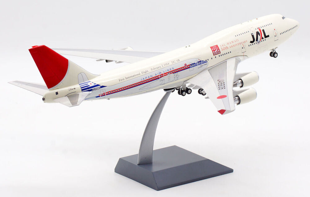 B-JAL-744-DC6 | Blue Box 1:200 | Boeing 747-400 JAL JA8906 (with stand) | was due June 2022