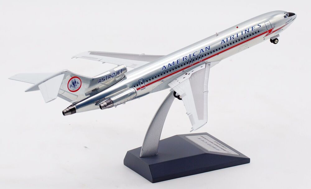 IF722AA0123P | InFlight200 1:200 | Boeing 727-223 American Airlines 'polished' N6830 (with stand)