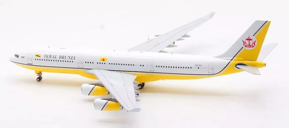 B-342-001 | Blue Box 1:200 | Airbus A340-212 Royal Brunei Airlines V8-001