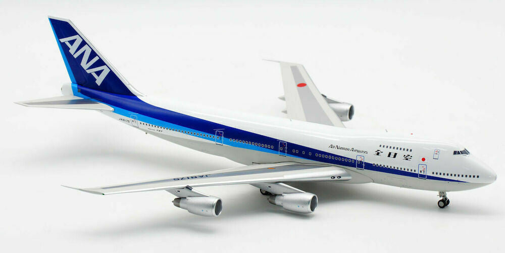 B-742-ANA-8175 | Blue Box 1:200 | Boeing 747-200 All Nippon Airway JA8175 (with stand)