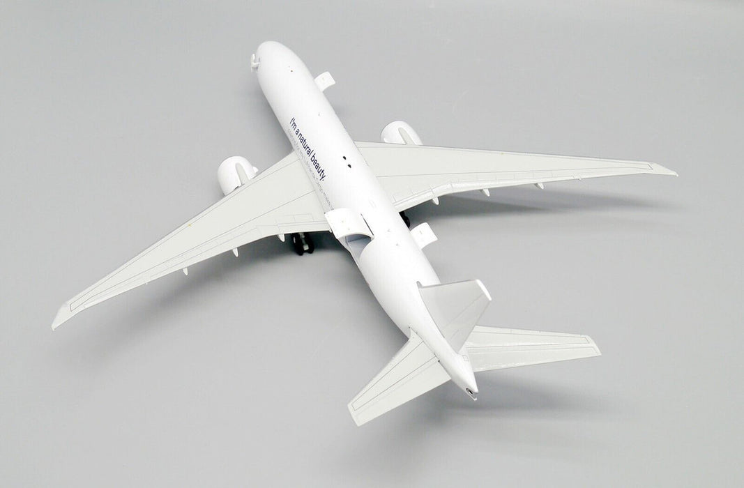 XX20193C | JC Wings 1:200 | Boeing 777-200LRF Lufthansa Cargo Natural Beauty Reg: D-ALFJ Interactive Series