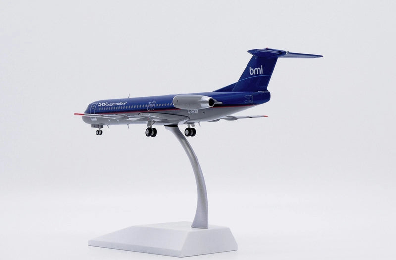 XX20303 | JC Wings 1:200 | Fokker 100 British Midland G-BXWF (with stand)
