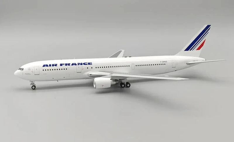 B-763-AF-GG | Blue Box 1:200 | Boeing 767-3Q8/ER Air France F-GHGG