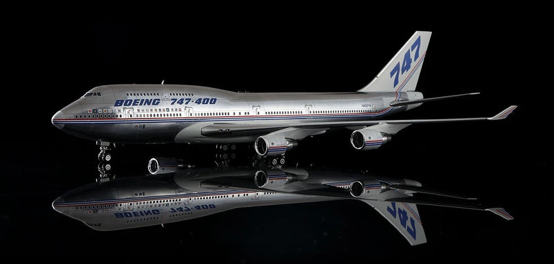 L2131 | SQ Wings | Boeing 747-400 Boeing Company N401PW House Livery with Full Polished Body