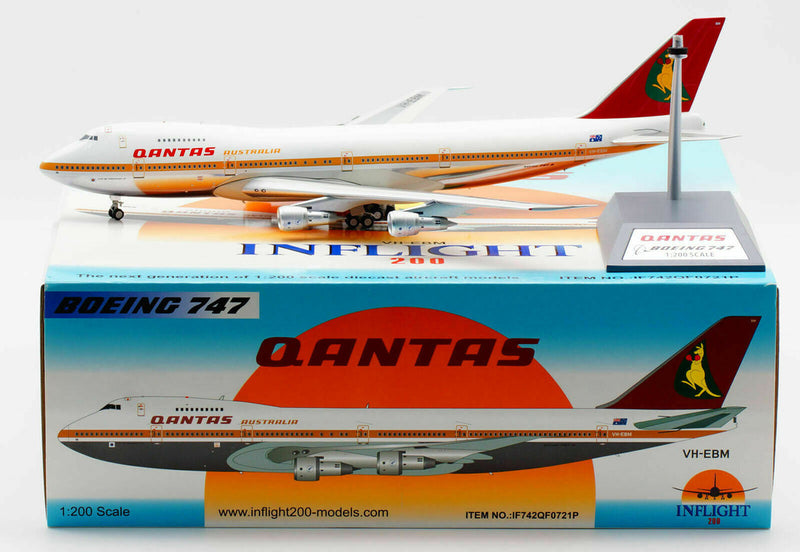 IF742QF0721P | InFlight200 1:200 | Boeing 747-200 Qantas Wallabies VH-EBM (polished, with stand)