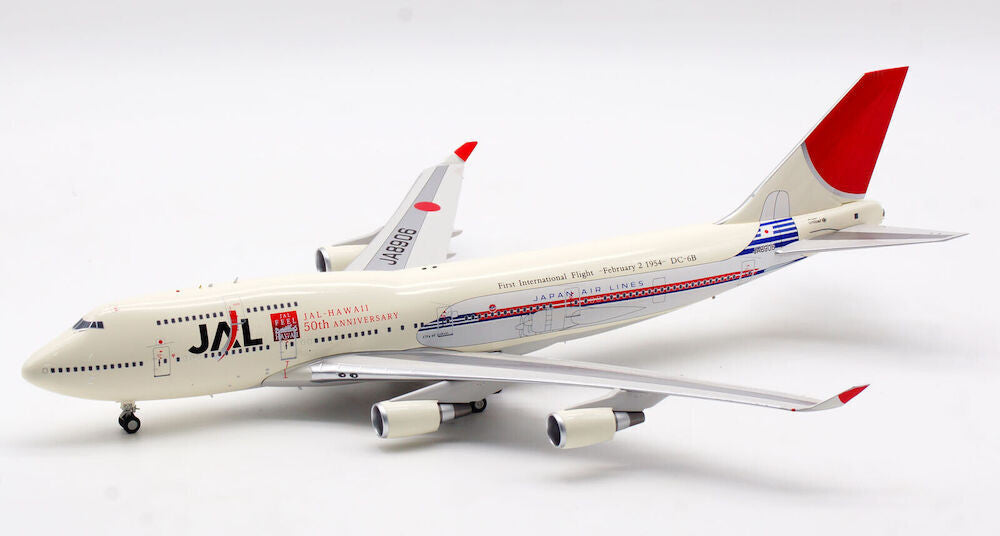 B-JAL-744-DC6 | Blue Box 1:200 | Boeing 747-400 JAL JA8906 (with stand) | was due June 2022